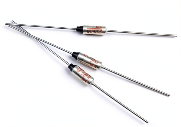 NEC Microtemp 5-Pack Thermal Fuse 99°C 15A 250V SF96U-1-1